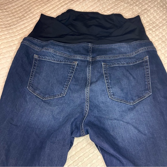 Isabel Maternity by Ingrid & Isabel Skinny Jeans | Size 16/33R - Picture 4 of 8